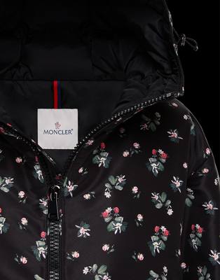 moncler női kabátok