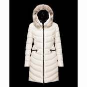 moncler piros kabát