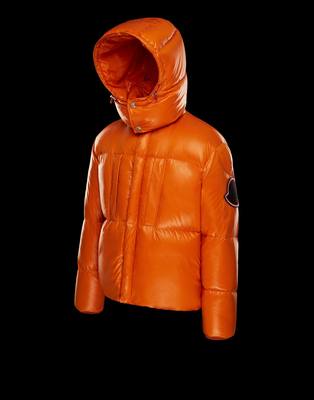 moncler kabát ára