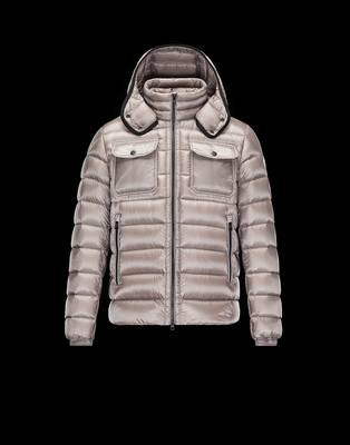 moncler kabát ára