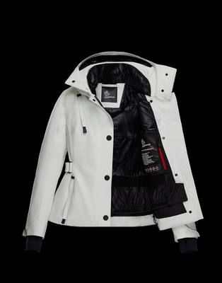 hamis moncler kabát