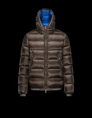 moncler kabát ára