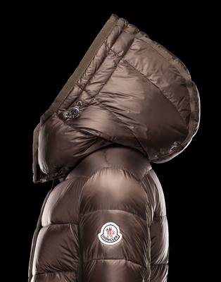 moncler kabát ára